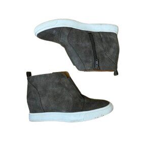 DOLCE VITA Kalista Perforated Wedge Sneaker Bootie Size 8.5